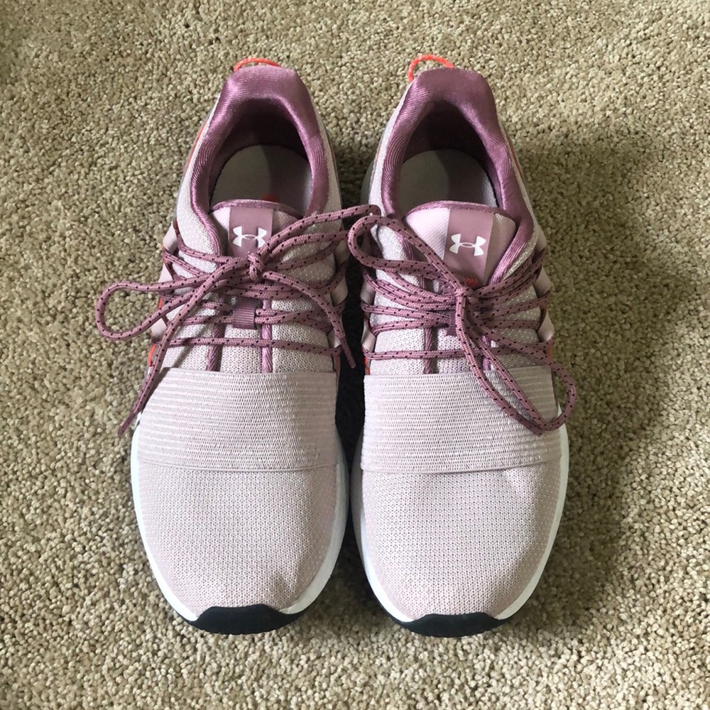 Under Armour Sneakers
